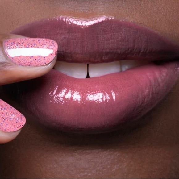 Deborah Lippmann Balmy Lip Gloss - Picture 3 of 4
